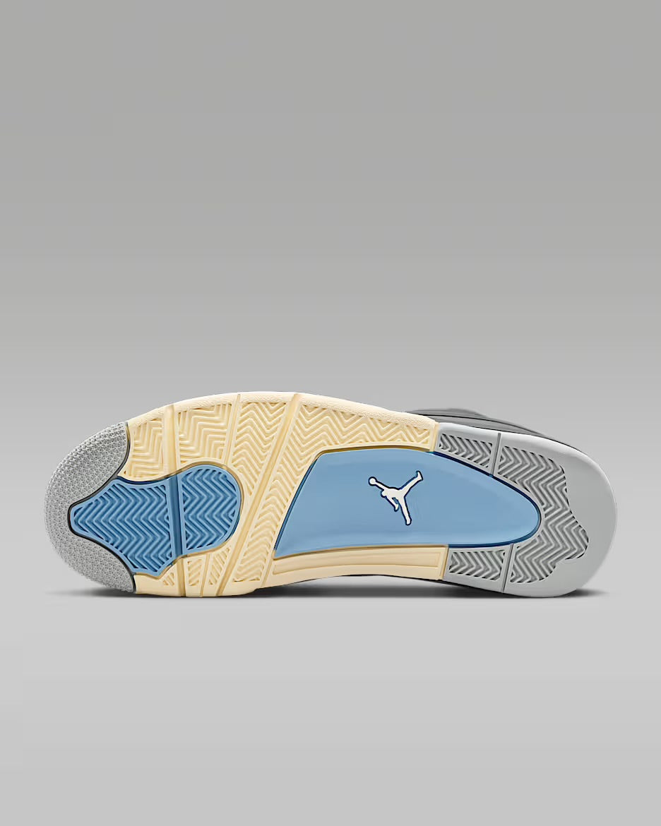 Air Jordan 4 RM